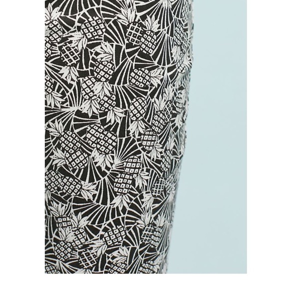 Bowery Printed Pants - Picture 2 of 4